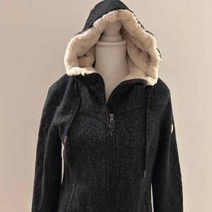 1 Madison Expedition Heritage Collection Women's size M